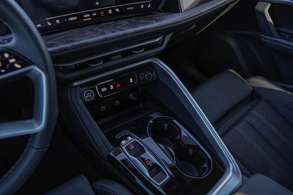 new 2025 Audi Q5 car, priced at $64,250