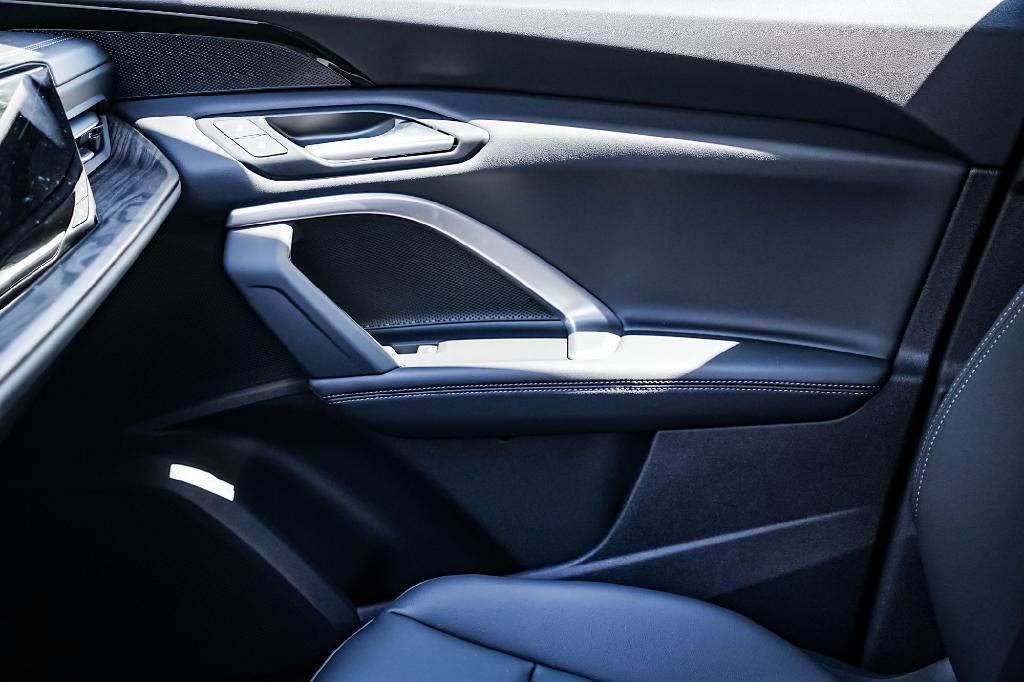 new 2025 Audi Q5 car, priced at $53,100