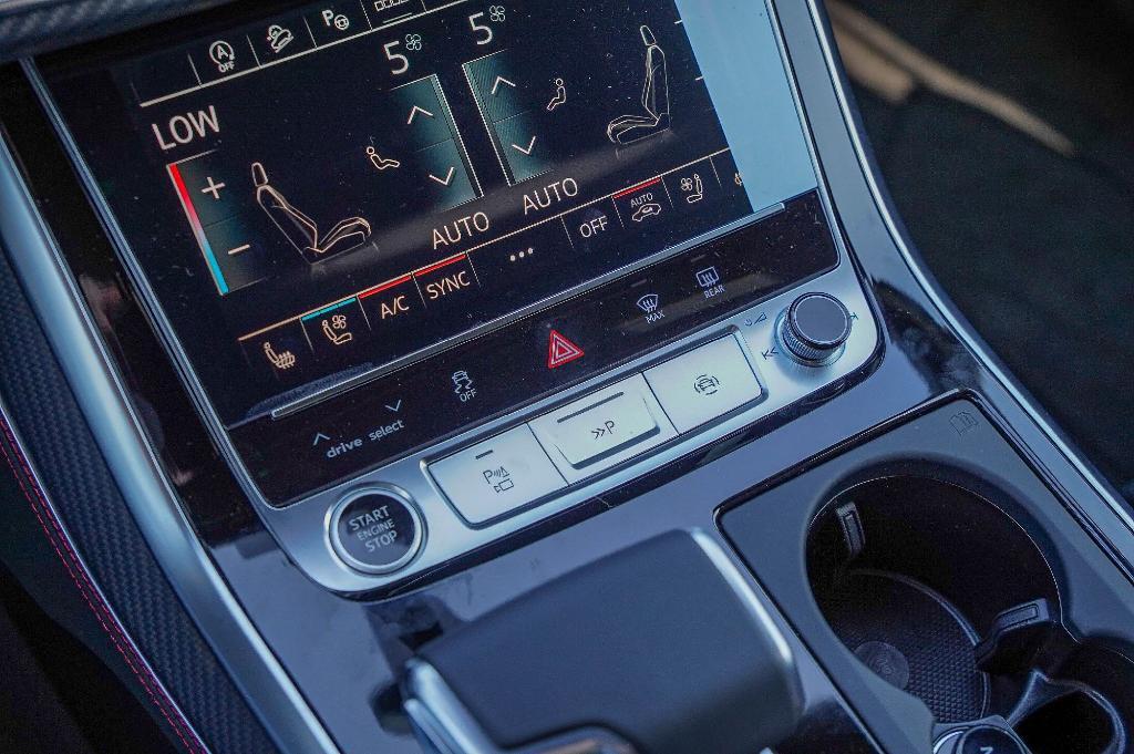 new 2026 Audi Q7 car, priced at $89,281