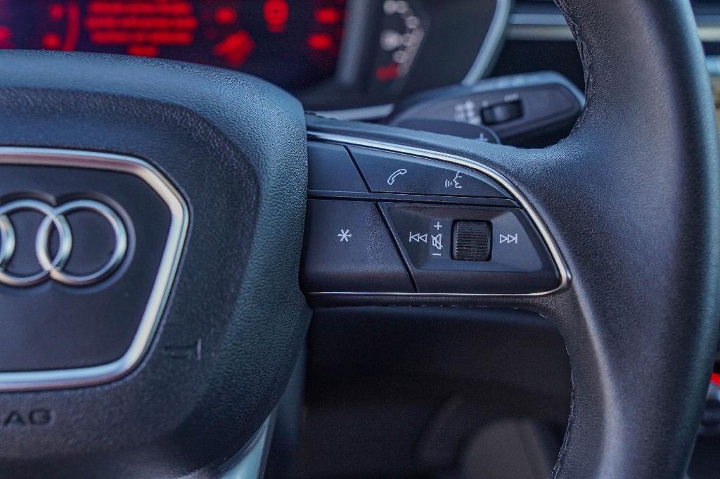 used 2025 Audi Q3 car, priced at $37,900