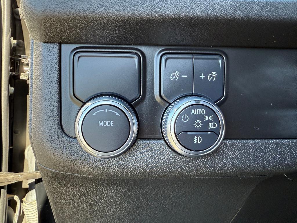 used 2022 GMC Yukon car, priced at $39,900