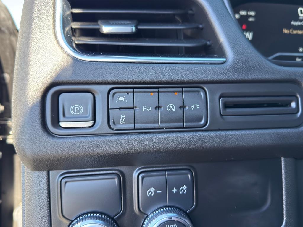 used 2022 GMC Yukon car, priced at $39,900