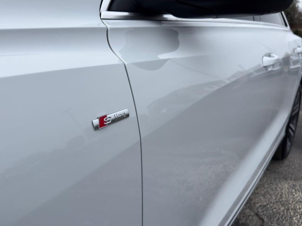 used 2022 Audi Q8 car, priced at $43,057