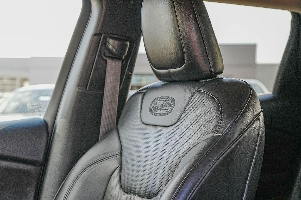 used 2018 Jeep Cherokee car, priced at $19,861