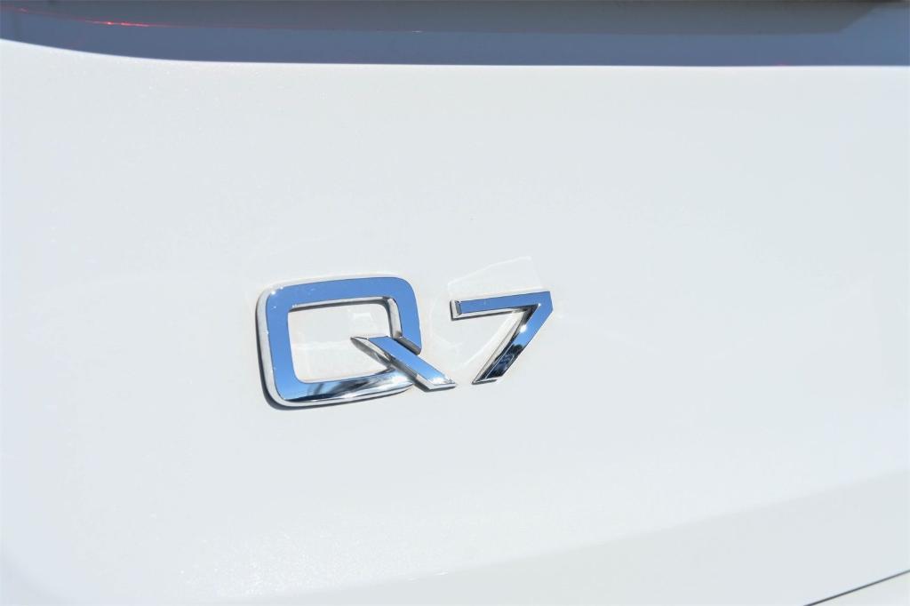 used 2023 Audi Q7 car, priced at $35,837