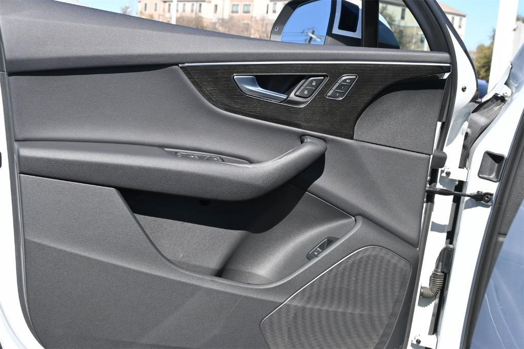 used 2023 Audi Q7 car, priced at $35,837