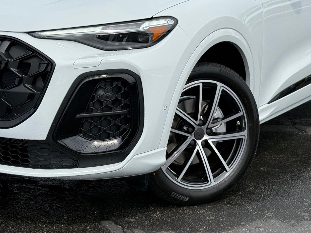 new 2026 Audi Q5 car, priced at $62,395