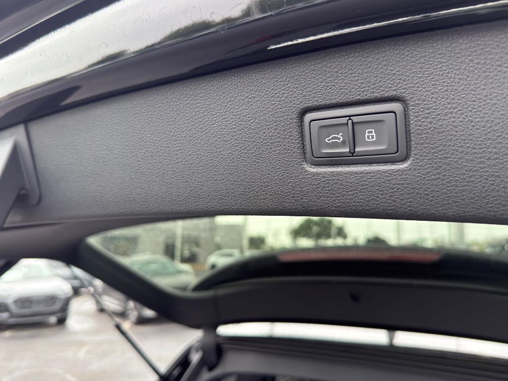 new 2026 Audi Q7 car, priced at $69,632