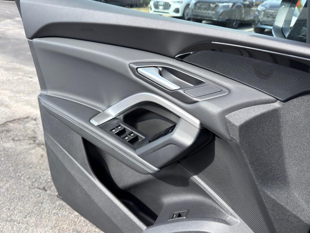 used 2025 Audi Q5 car, priced at $50,283