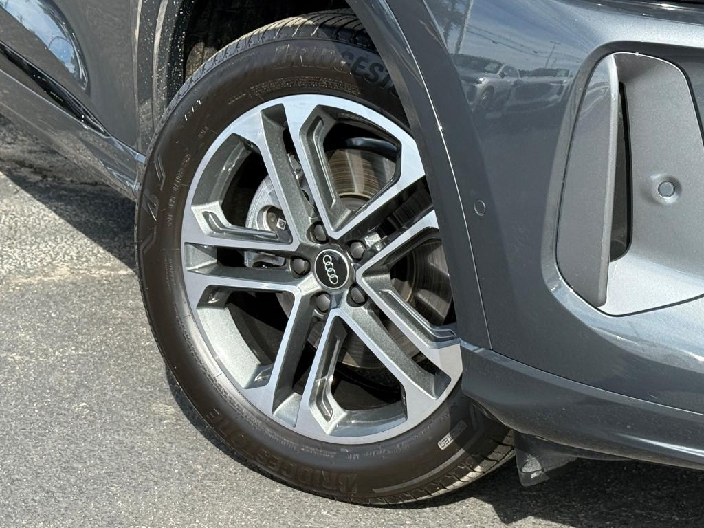 used 2025 Audi Q5 car, priced at $50,283