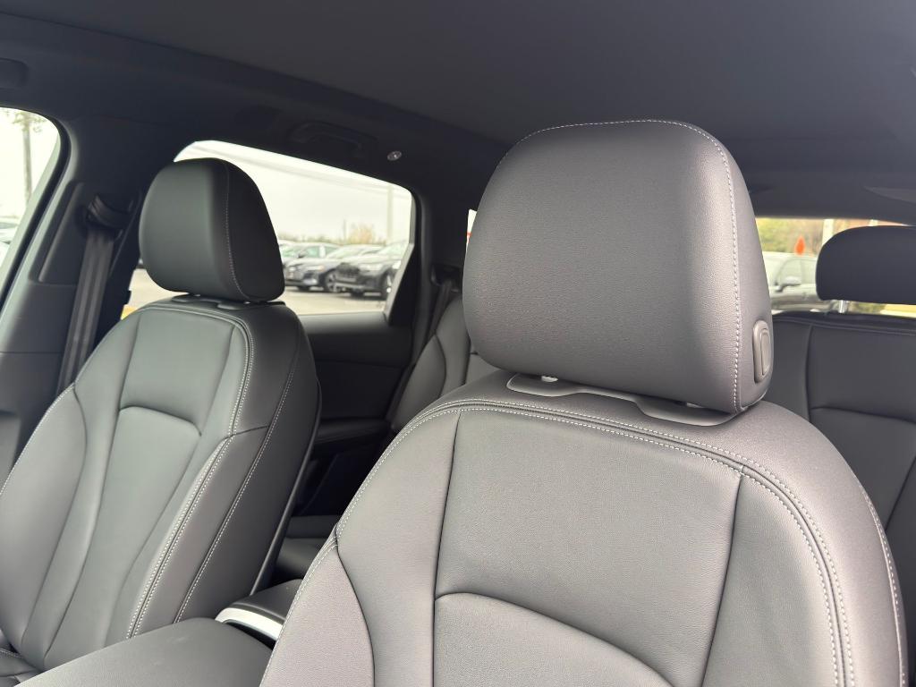 new 2026 Audi Q7 car, priced at $65,081