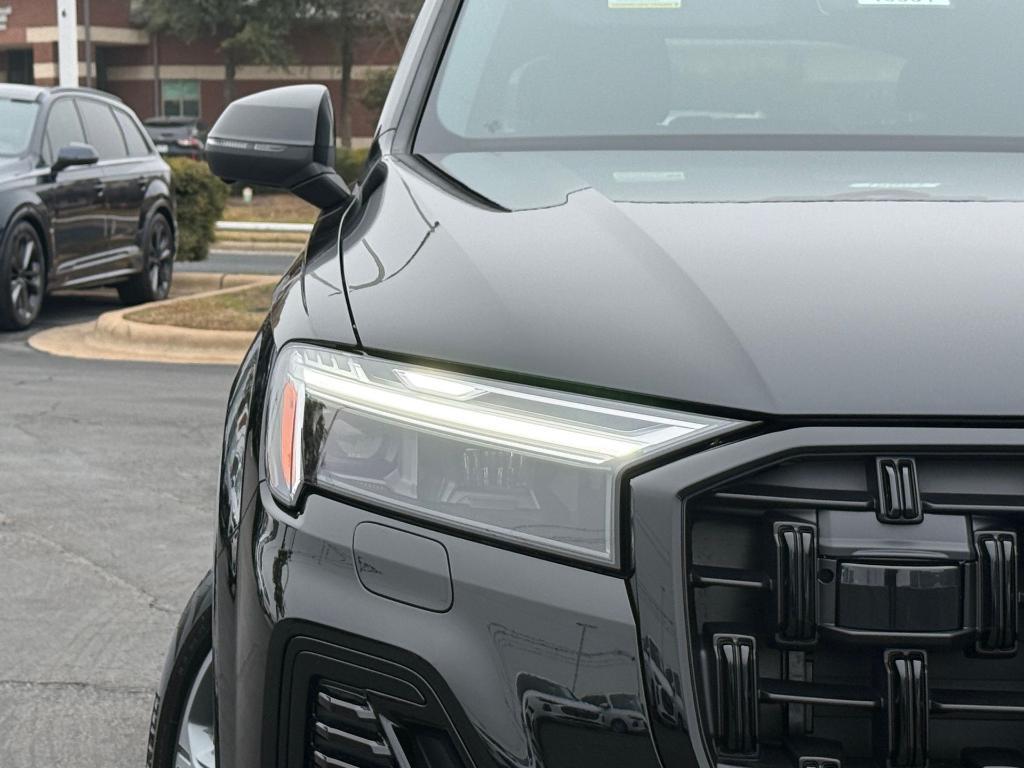 new 2026 Audi Q7 car, priced at $65,081