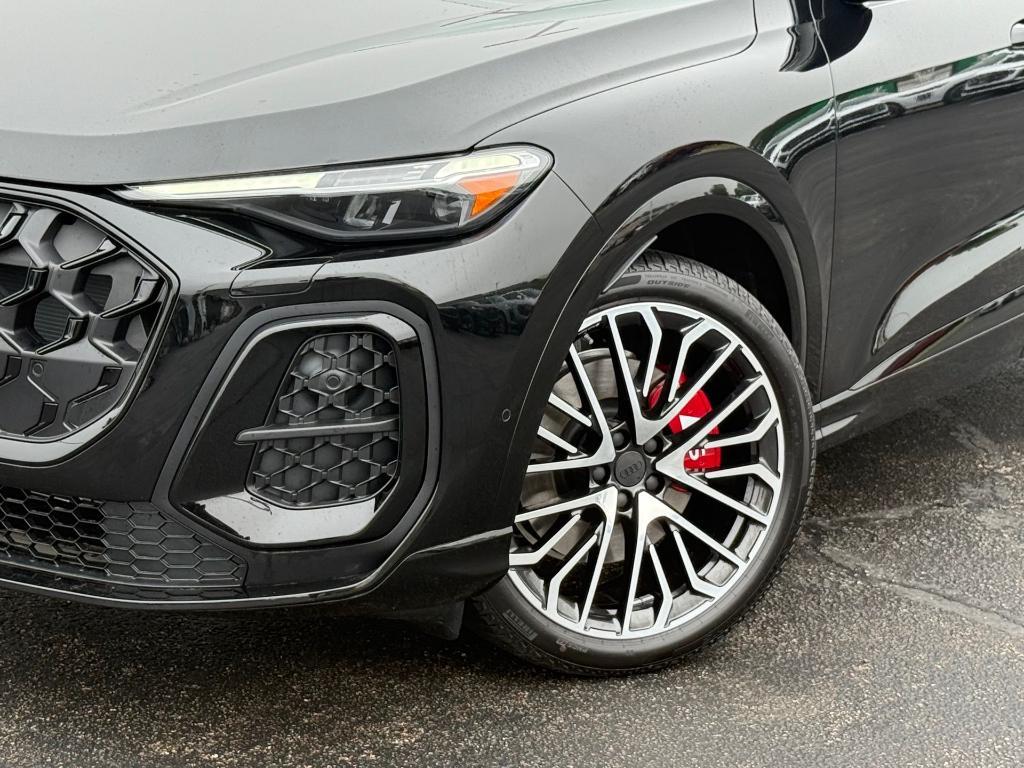 new 2026 Audi SQ5 car, priced at $79,070