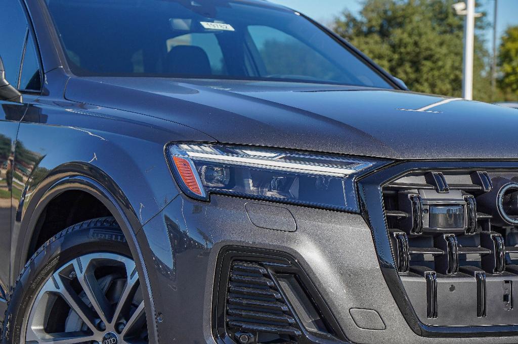 new 2026 Audi Q7 car, priced at $67,145
