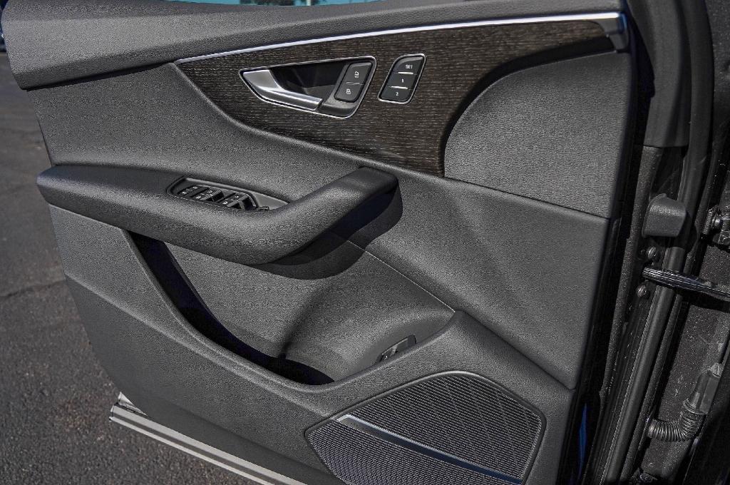 new 2026 Audi Q7 car, priced at $67,145