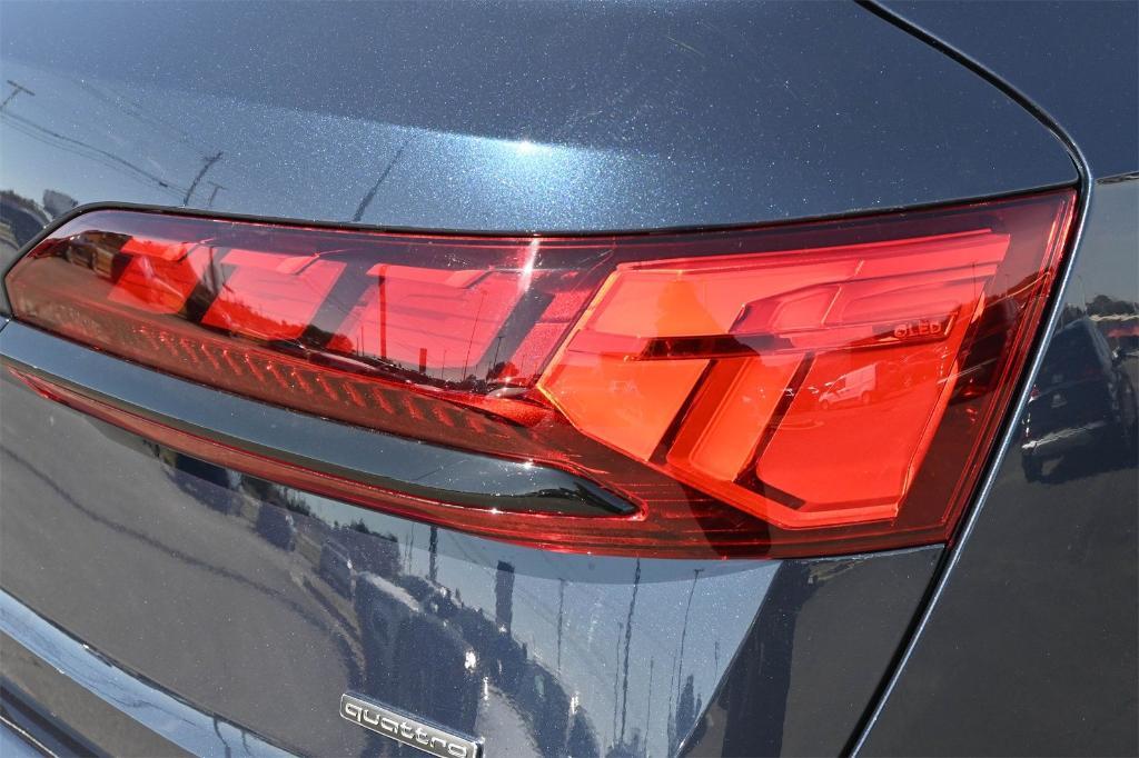 new 2026 Audi Q7 car, priced at $79,027