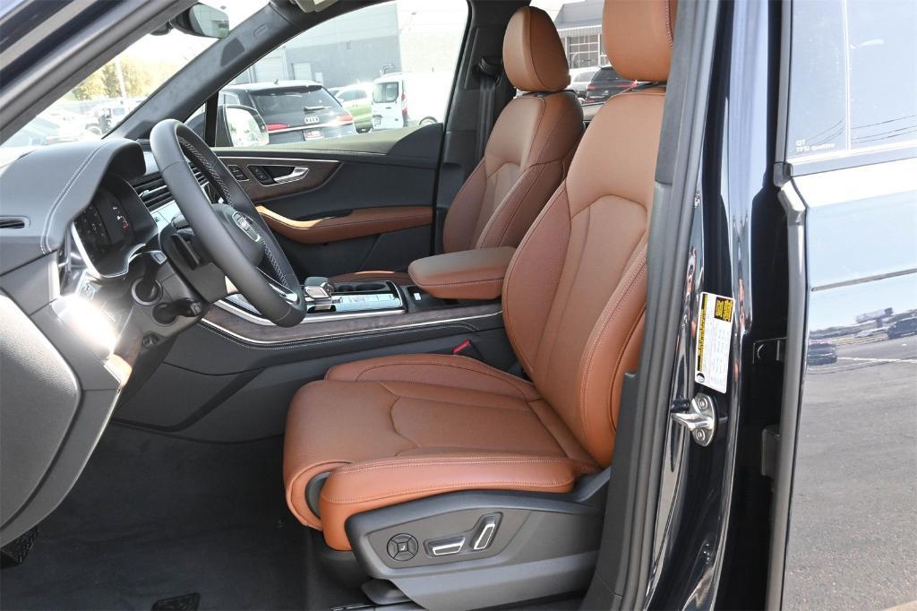 new 2026 Audi Q7 car, priced at $79,027