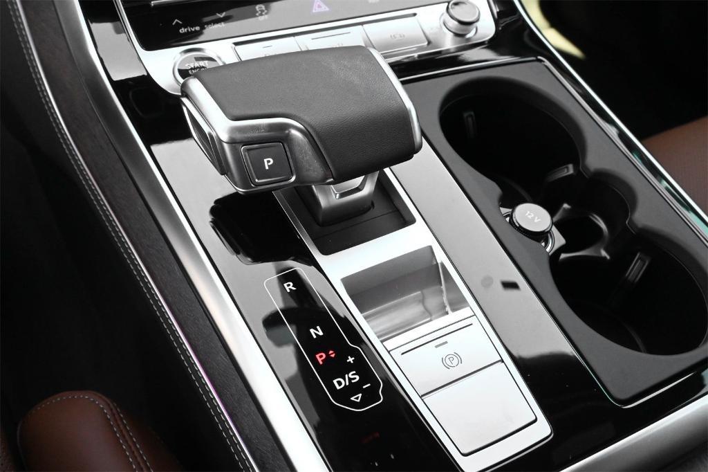 new 2026 Audi Q7 car, priced at $79,027