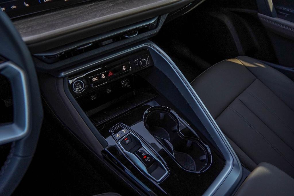 new 2025 Audi Q5 car, priced at $53,818