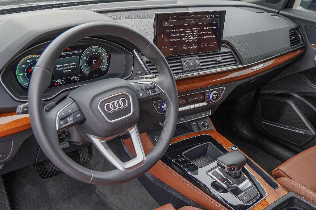 used 2023 Audi Q5 e car, priced at $29,593