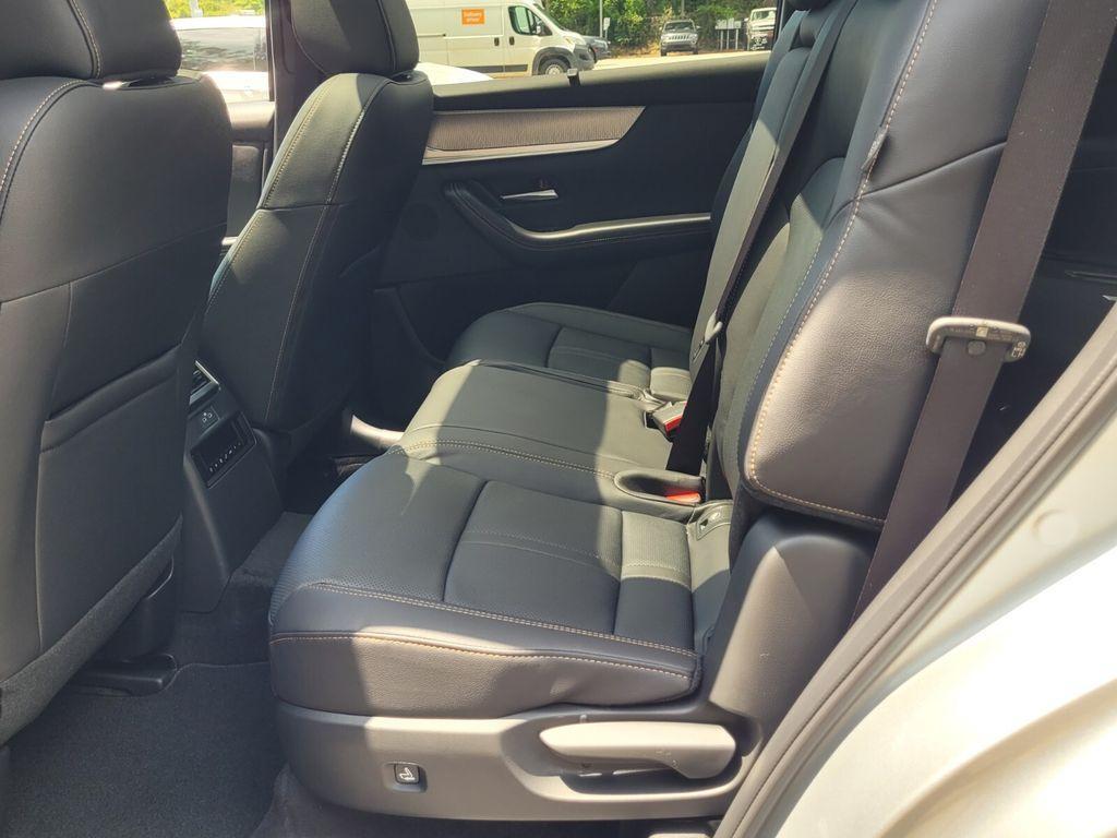 new 2025 Mazda CX-90 car, priced at $44,686