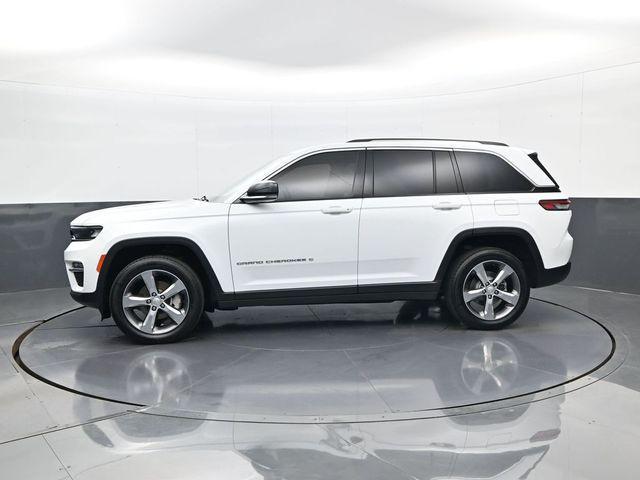 used 2022 Jeep Grand Cherokee car, priced at $23,900