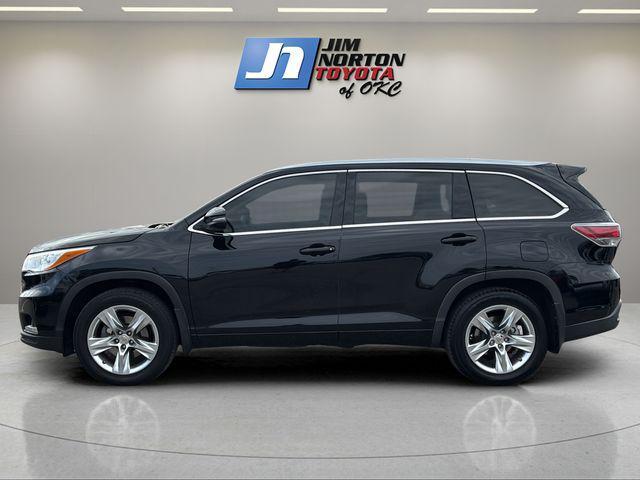 used 2015 Toyota Highlander car, priced at $15,887