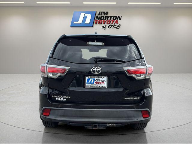 used 2015 Toyota Highlander car, priced at $15,887