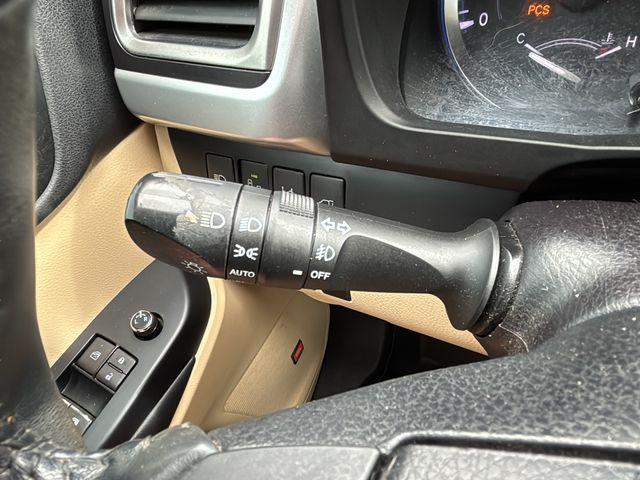 used 2015 Toyota Highlander car, priced at $15,887