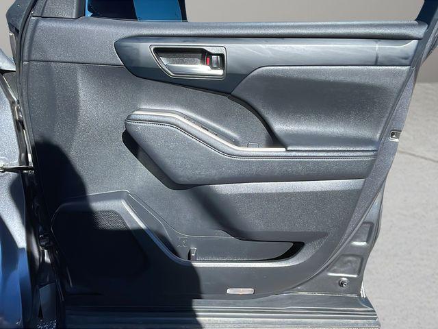 used 2023 Toyota Highlander car, priced at $34,487