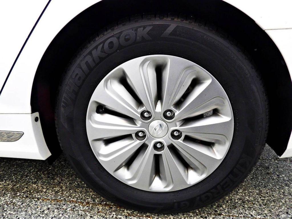 used 2016 Hyundai Sonata Hybrid car, priced at $13,495