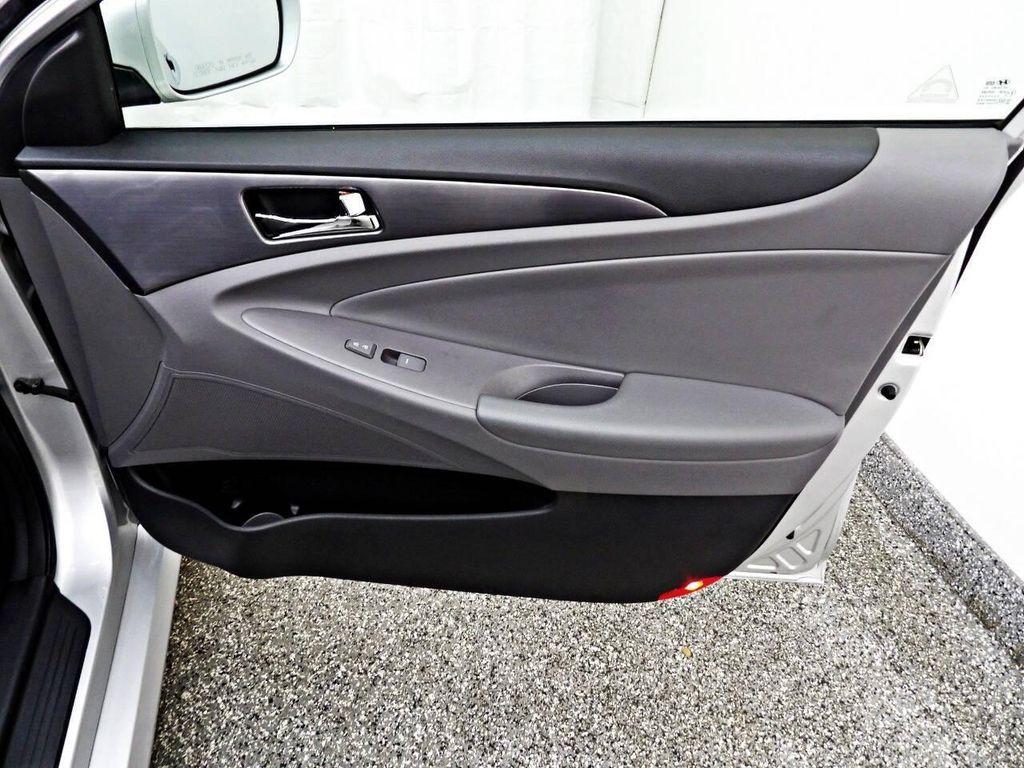 used 2015 Hyundai Sonata Hybrid car, priced at $12,495