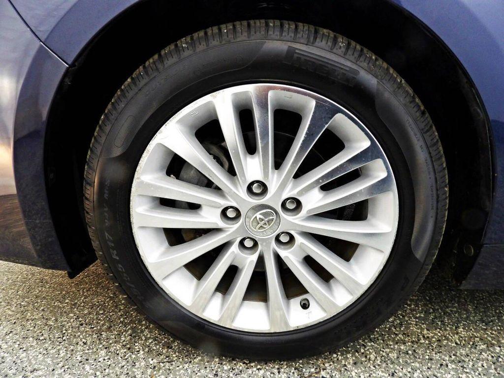 used 2015 Toyota Avalon Hybrid car, priced at $15,995