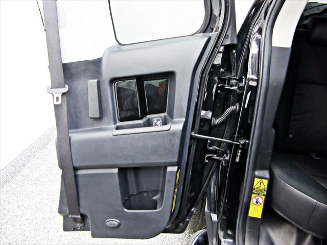 used 2008 Toyota FJ Cruiser car, priced at $13,995