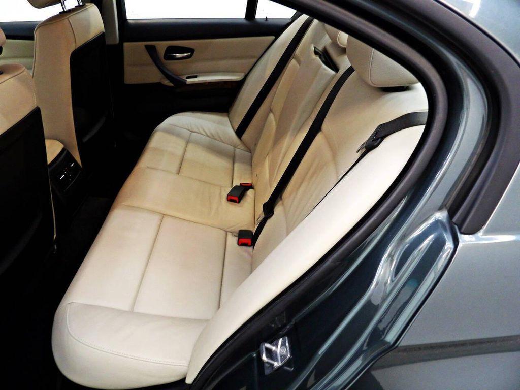 BMW 3 Series view 10