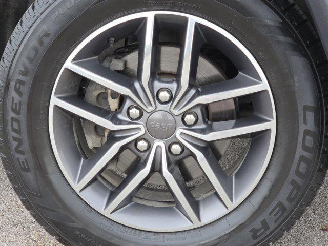 used 2019 Jeep Grand Cherokee car, priced at $17,131