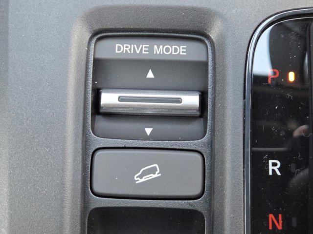 new 2026 Honda CR-V Hybrid car, priced at $40,115