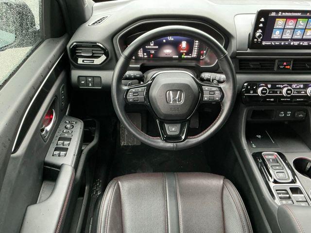 used 2025 Honda Pilot car, priced at $48,900