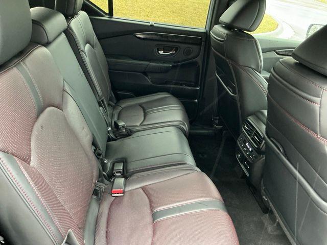 used 2025 Honda Pilot car, priced at $48,900