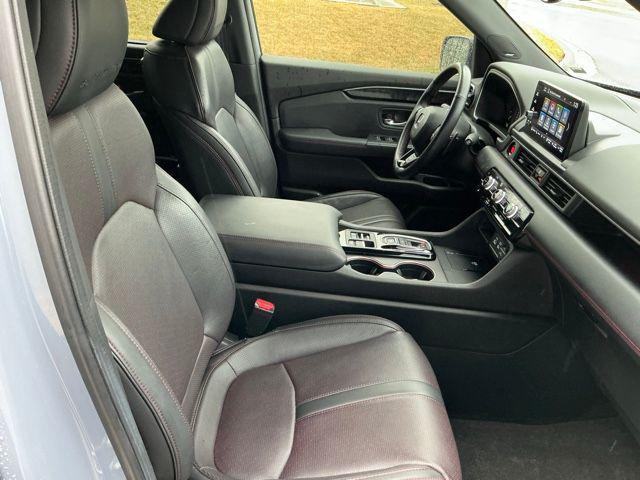 used 2025 Honda Pilot car, priced at $48,900