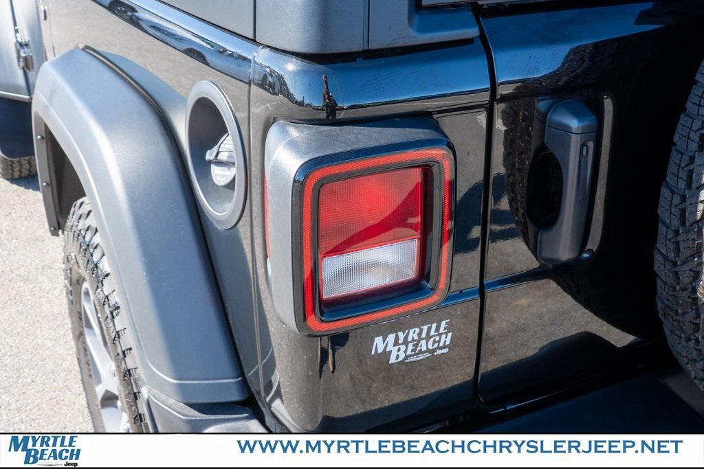 new 2025 Jeep Wrangler car, priced at $40,499