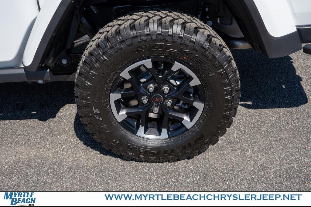 new 2025 Jeep Gladiator car, priced at $54,985