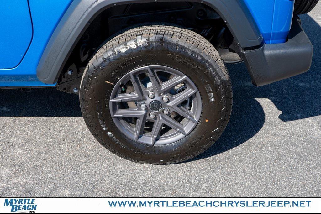 new 2026 Jeep Wrangler car, priced at $43,252