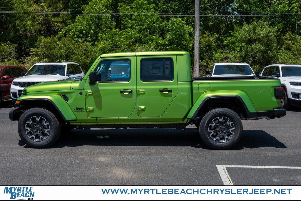 new 2025 Jeep Gladiator car, priced at $48,039