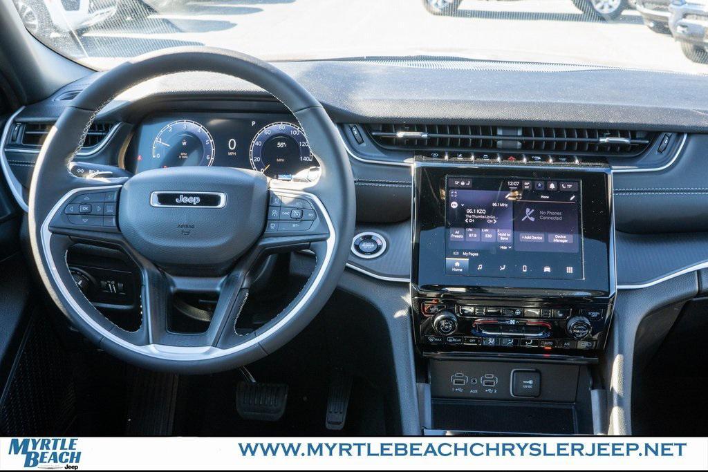 used 2025 Jeep Grand Cherokee car, priced at $35,999
