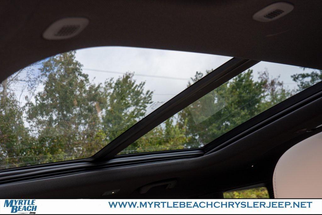 new 2025 Jeep Grand Cherokee L car, priced at $49,420