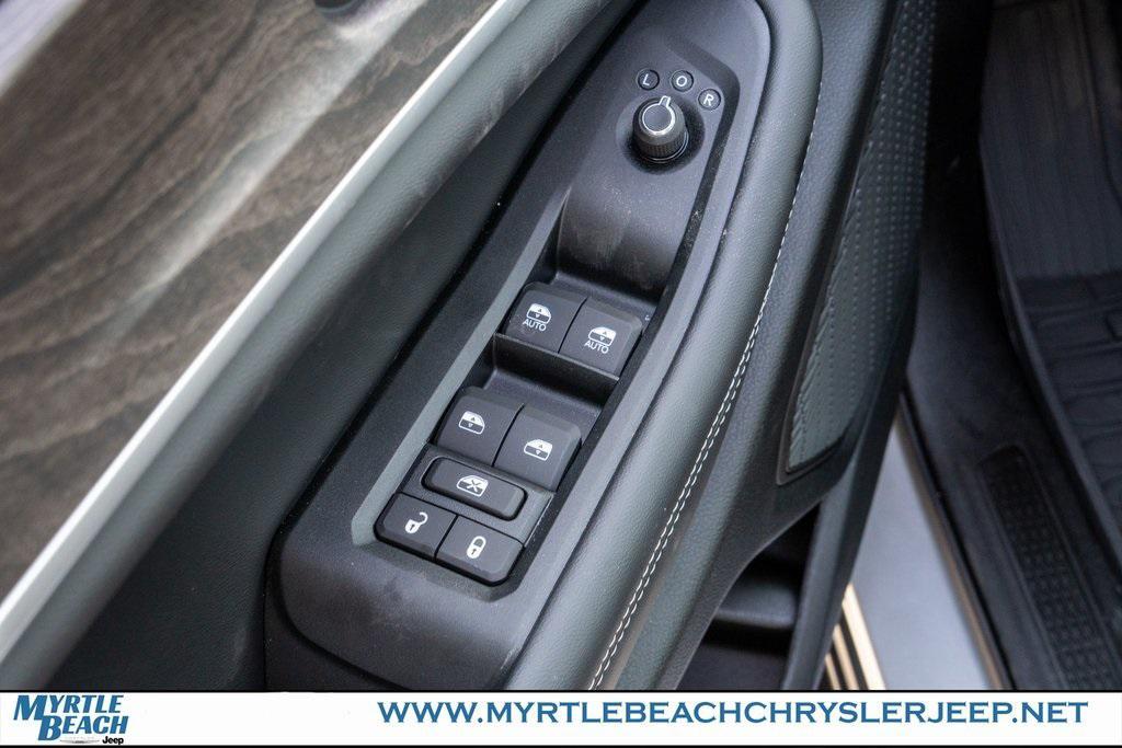 new 2025 Jeep Grand Cherokee L car, priced at $51,458