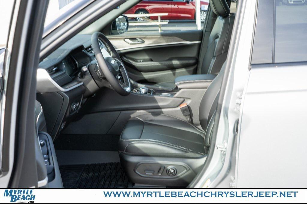 new 2025 Jeep Grand Cherokee L car, priced at $51,458