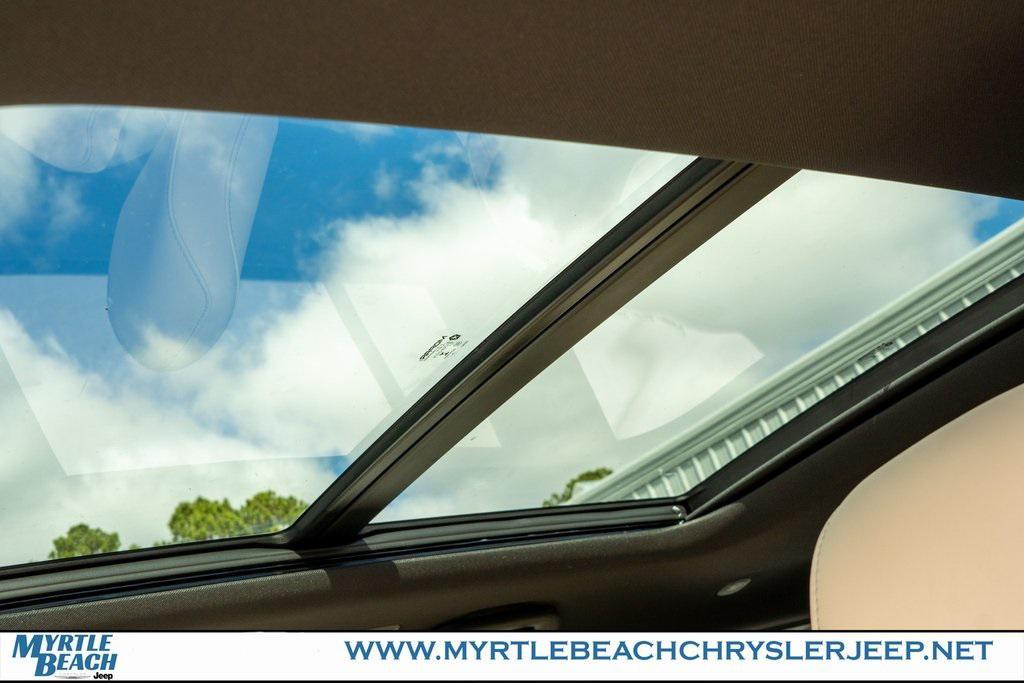 new 2026 Jeep Grand Cherokee car, priced at $48,020