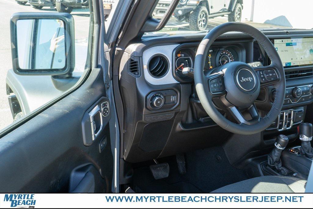 new 2026 Jeep Wrangler car, priced at $46,471